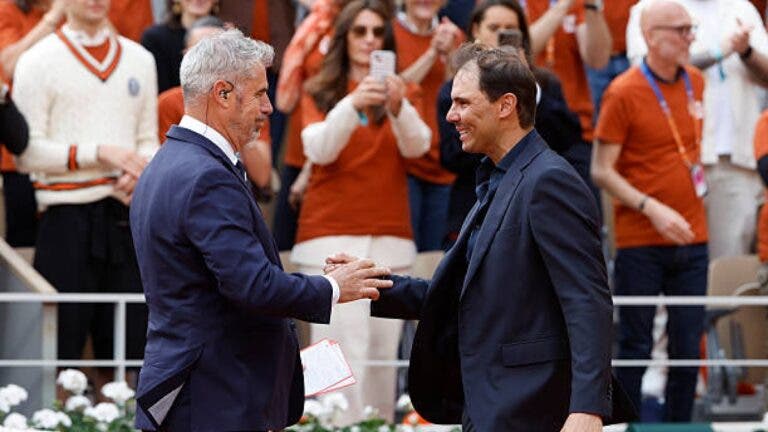 Speaker de Roland Garros emocionou-se na homenagem a Nadal: «Vi-o chorar e não me saía a voz»