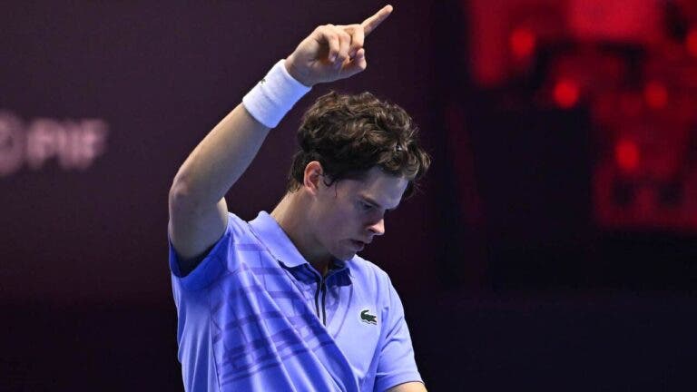 Tien e Blockx convencem rumo à final das NextGen Finals