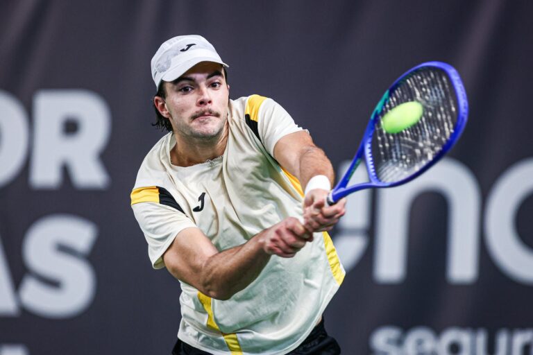 Faria cai nos quartos-de-final do challenger de Assunção