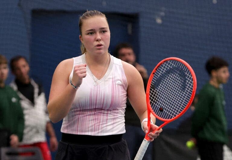 Angelina Voloshchuk elimina Francisca Jorge rumo às ‘meias’ no Porto