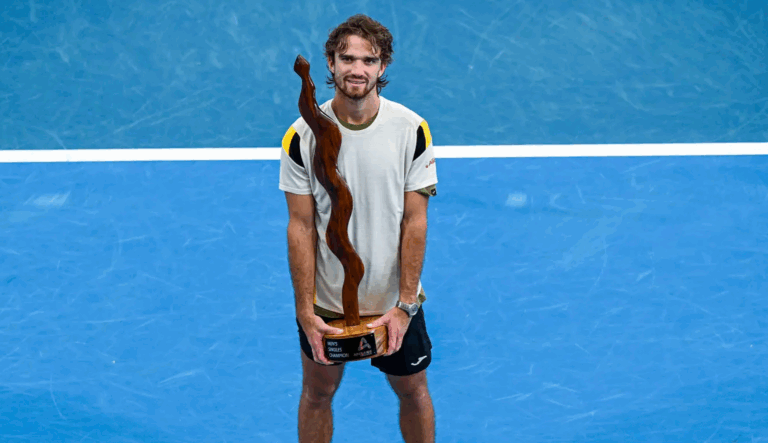 Machac confirma semana perfeita para os checos com título em Adelaide