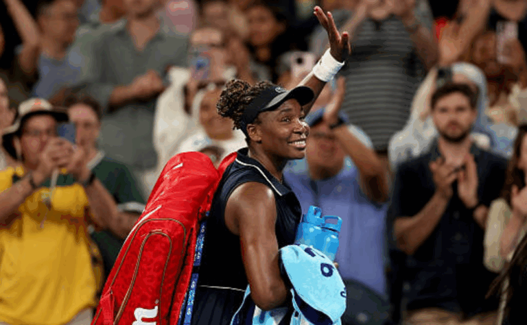 Venus sai de cabeça erguida do Australian Open: «Estou realmente orgulhosa»