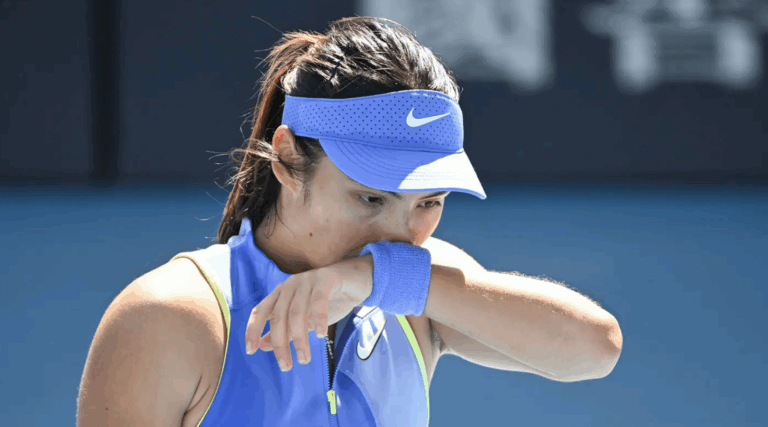 Gauff e Mboko arrasam, Tauson e desiste e Raducanu é despachada no Australian Open