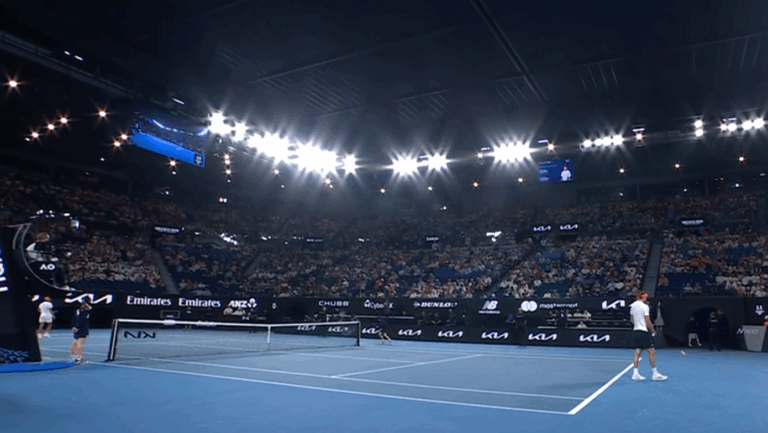 Australian Open: calor extremo volta a suspender encontros e Zverev-Tien jogam indoor