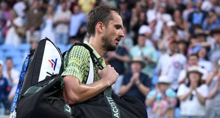 Medvedev resignado após humilhação: «Senti-me assim poucas vezes na vida»