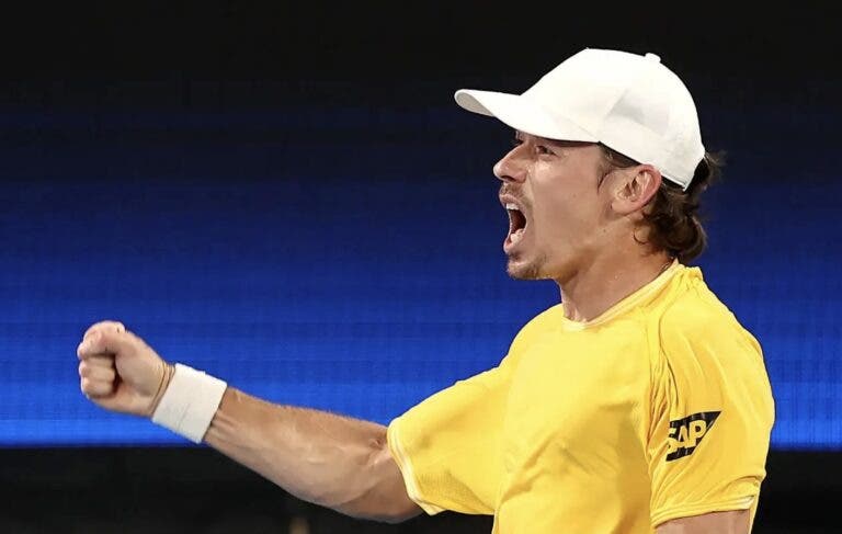 De Minaur trava Hurkacz e Austrália vs. Polónia resolve-se no par