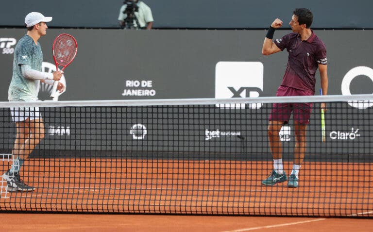 Juntos pela primeira vez, João Fonseca e Marcelo Melo começam com vitória no Rio Open