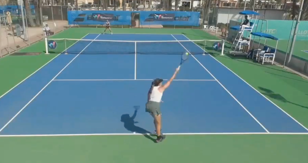 [VÍDEO] O serviço mais feio do Mundo continua a fazer ‘furor’ no circuito ITF