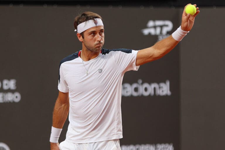 Chuva cancela meias-finais do Rio Open e força jornada dupla no domingo