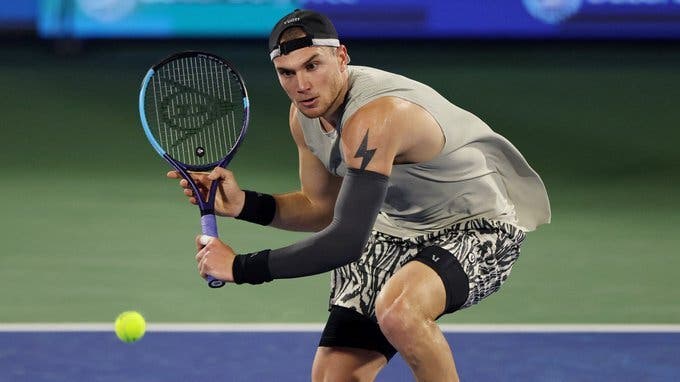 Auger-Aliassime e Draper triunfam e avançam seguros para os oitavos de final no Dubai