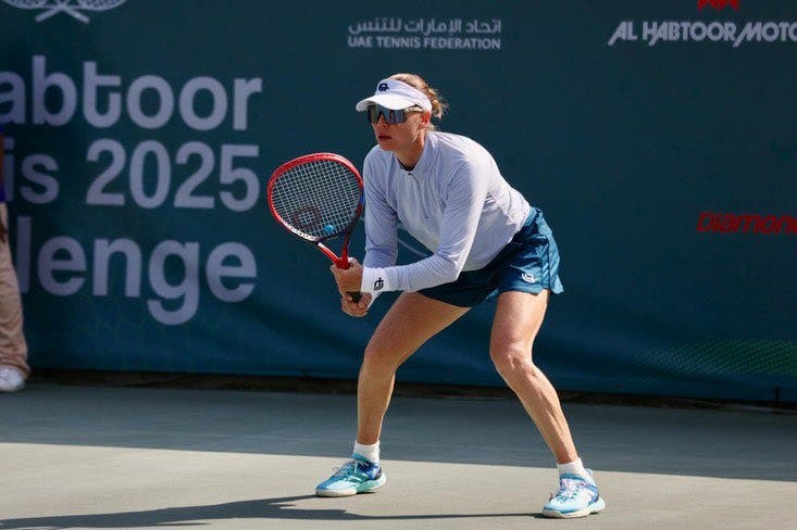 Zvonareva continua a andar atrás no tempo, bate top 50 e marca duelo com Mboko em Doha