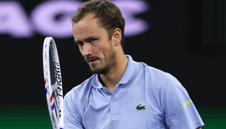 Medvedev passeia, Bublik vira e Lehecka cai em Indian Wells