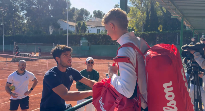 Alcaraz continua a preparar Monte Carlo e contou com a presença de Landaluce em Múrcia