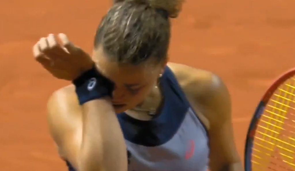 [VÍDEO] Paolini não conseguiu evitar lágrimas a caminho de mais uma dura derrota