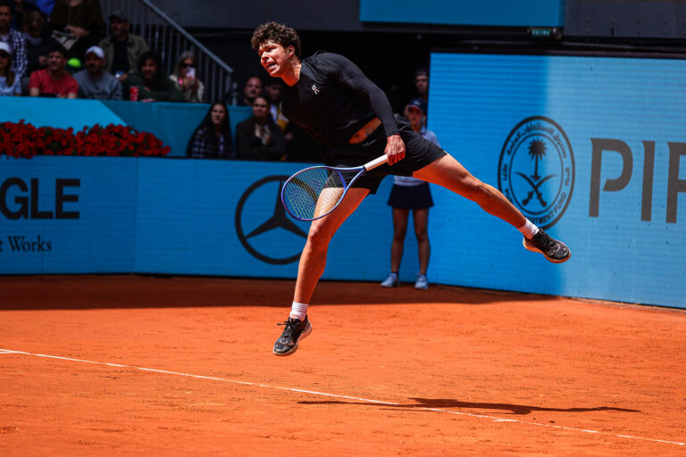 Shelton cai perante Prizmic em batalha épica, Vacherot tem match points mas perde em Madrid