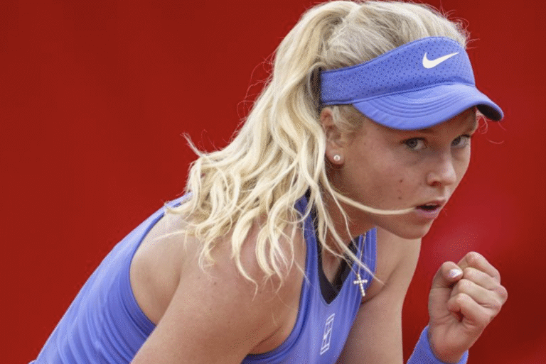 Jovem promessa diz que ninguém treina com ela em Roland Garros… por ter um wild card