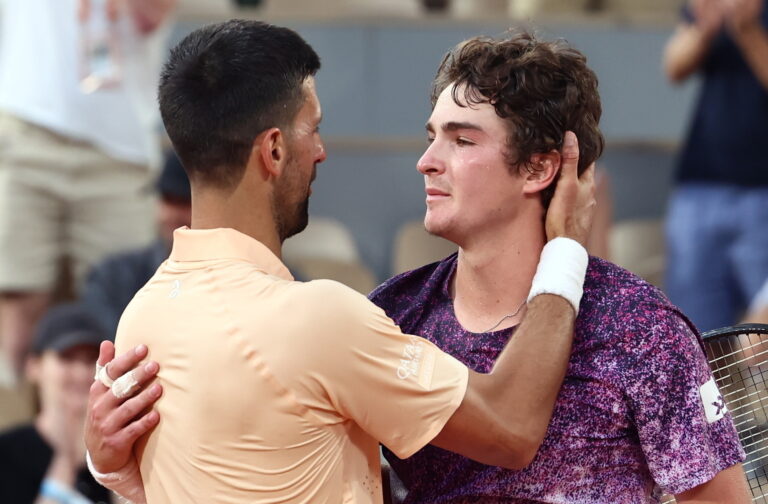 Fonseca tornou-se apenas no segundo jogador a virar de 0-2 em sets contra Djokovic