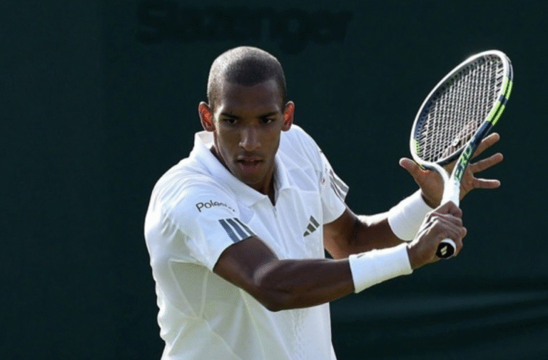 Auger-Aliassime defende estatuto e entra com grande nível em Wimbledon