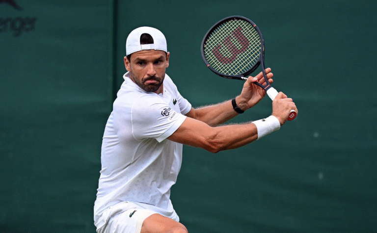 Lehecka e Dimitrov avançam ao final da tarde; Tiafoe e Cobolli com encontros suspensos