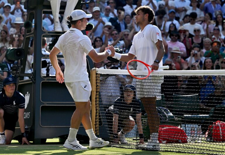 Cobolli honesto após derrota em Wimbledon: «Não fui humilde desde o primeiro ponto»