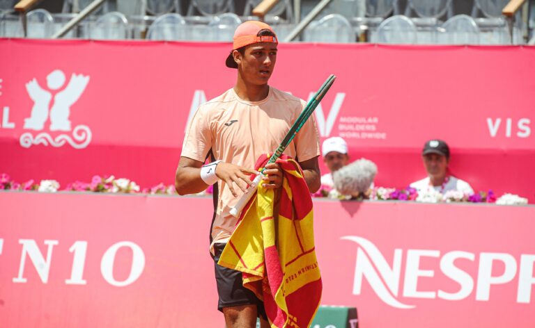 Gonçalo Castro estreia-se no circuito ATP com derrota no Millennium Estoril Open