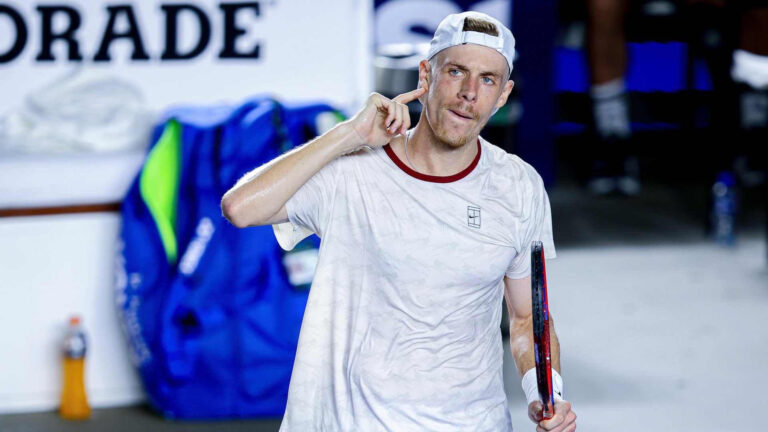 Campeão Shapovalov repete final e Arthur Géa encanta em Los Cabos