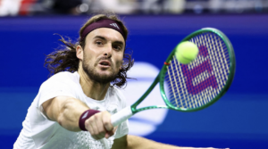 Tsitsipas