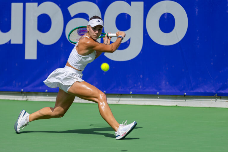 Reese Brantmeier desafia Maria Timofeeva na final do WTA 125 do Porto