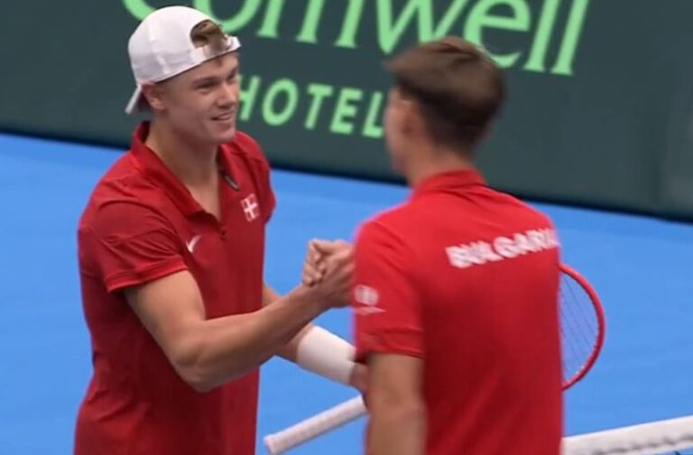 Rune impressiona no regresso e deixa tudo igualado frente à Bulgária de Dimitrov