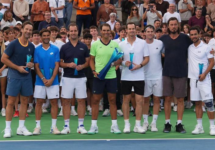 Nadal voltou aos courts quase dois anos depois em tarde especial com lendas da modalidade