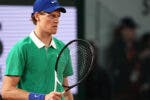 Treinador de Sinner avisa: «Não sei se o que tem agora é suficiente para ganhar ao Djokovic»