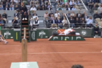 [VÍDEO] O ponto monstruoso entre Djokovic e Sinner em Roland Garros