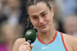 Sabalenka em lágrimas após perder a final em Roland Garros: «Peço desculpa por esta final terrível»