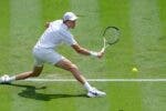 Sinner admite diferenças para Djokovic: «Ainda sinto que tem mais confiança na relva do que eu»