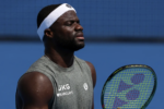 Tiafoe desiste contra Rune e vai sair do top 15 ATP