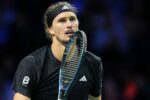 Zverev quebra malapata diante de Medvedev, elimina o russo da luta pelas Finals e avança em Paris